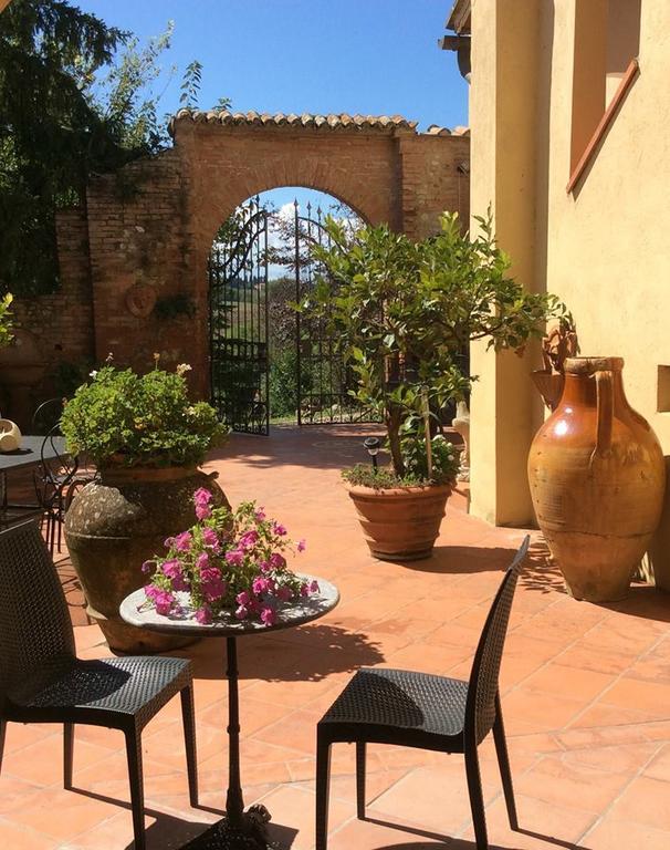 Il Colombaio, Siena -Appartamenti E Camere- Isola d'Arbia Exterior foto